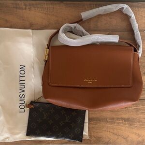 Low Key Messenger Shoulder Bag